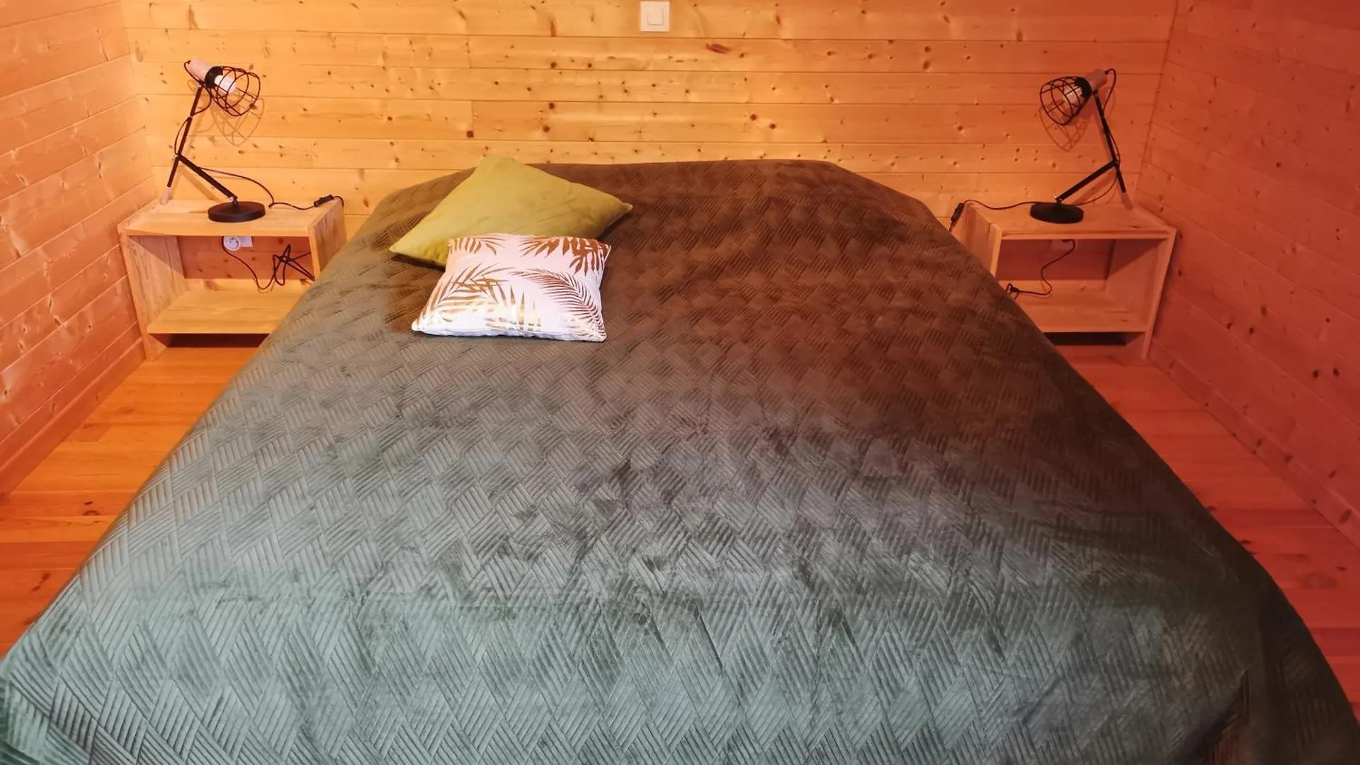 La Rose Des Vents Bed & Breakfast Les Vastres